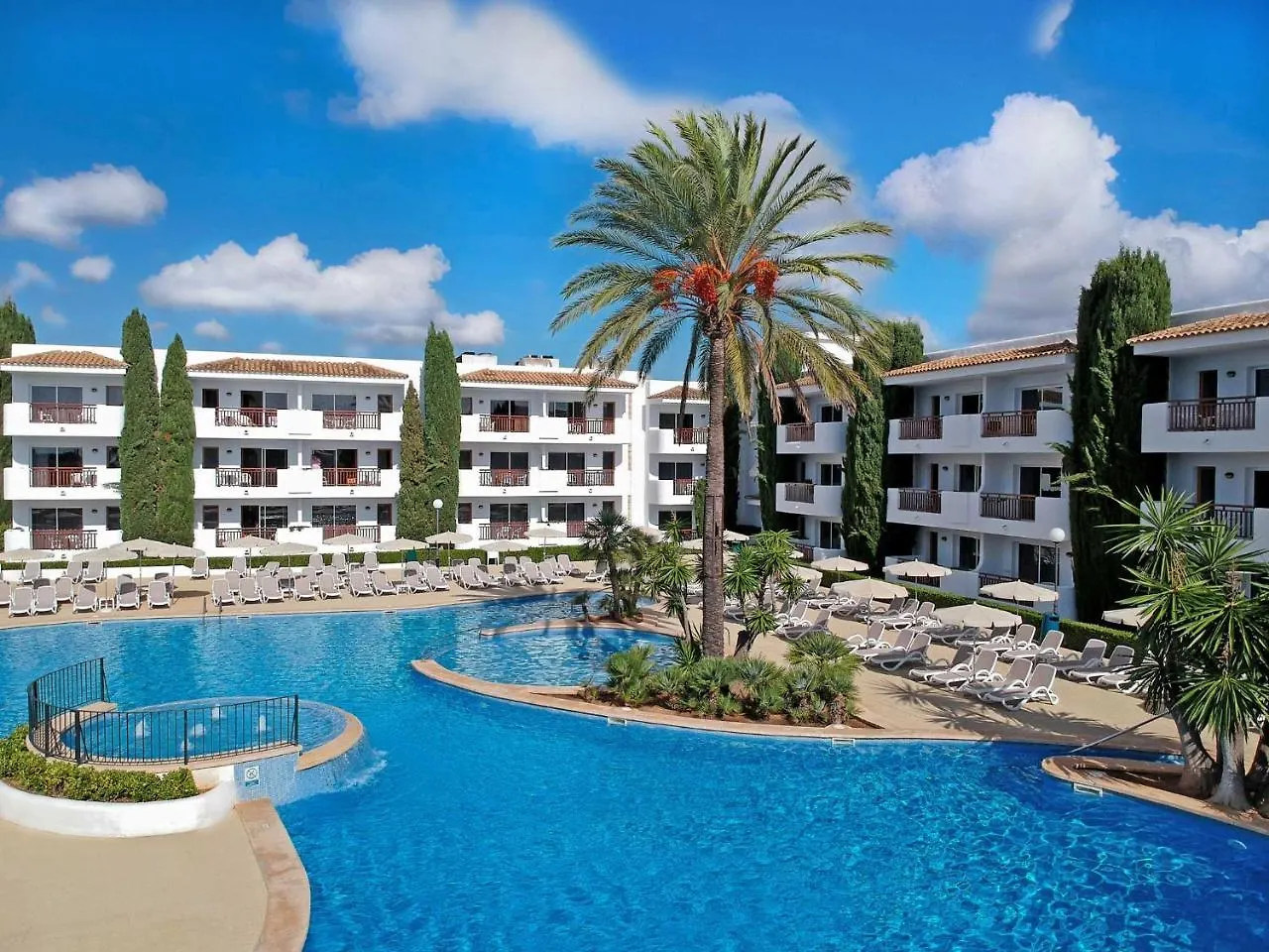 Inturotel Azul Garden location